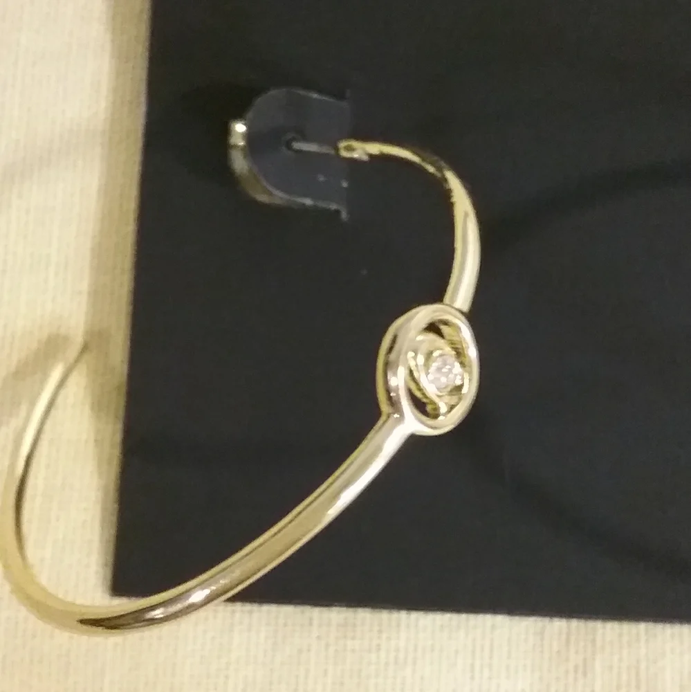 BRAND NEW COACH GOLD CRYSTAL Large Hoops Earrings - Picture 2 of 2